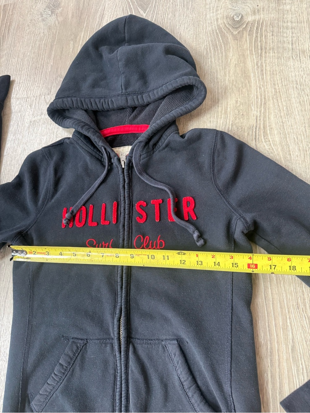 Vintage Y2K Hollister Women's Zip-Up Hoodie with Red Spellout Logo Surf Club - Picture 9 of 10